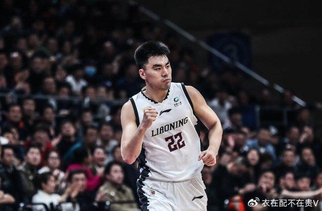 火狐电竞平台-正式官宣！CBA魔兽完成签约，全力辅佐杨鸣，冲击前四