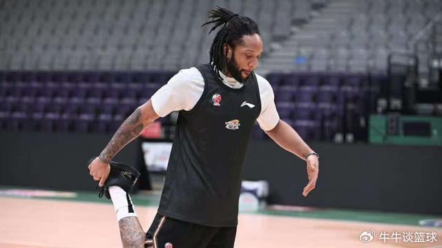 火狐电竞平台-CBA最新消息！辽宁确定第三外援，怀特塞德加入上海，曾繁日签约
