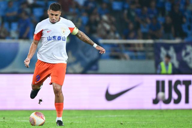 火狐电竞官方网站-泰山伤兵满营或拆东墙补西墙 中锋毕津浩何时重启